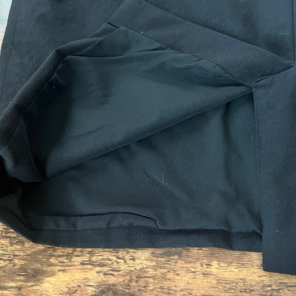 Banana Republic Classic Black Pencil Skirt - Picture 6 of 6